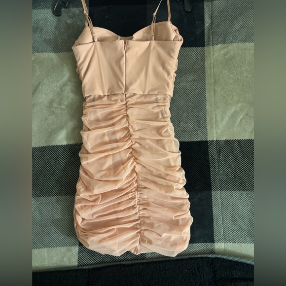 Oh Polly Peach Ruched Bodycon Dress - Picture 3 of 5